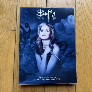 Buffy The Vampire Slayer - The Complete First Season [DVD]